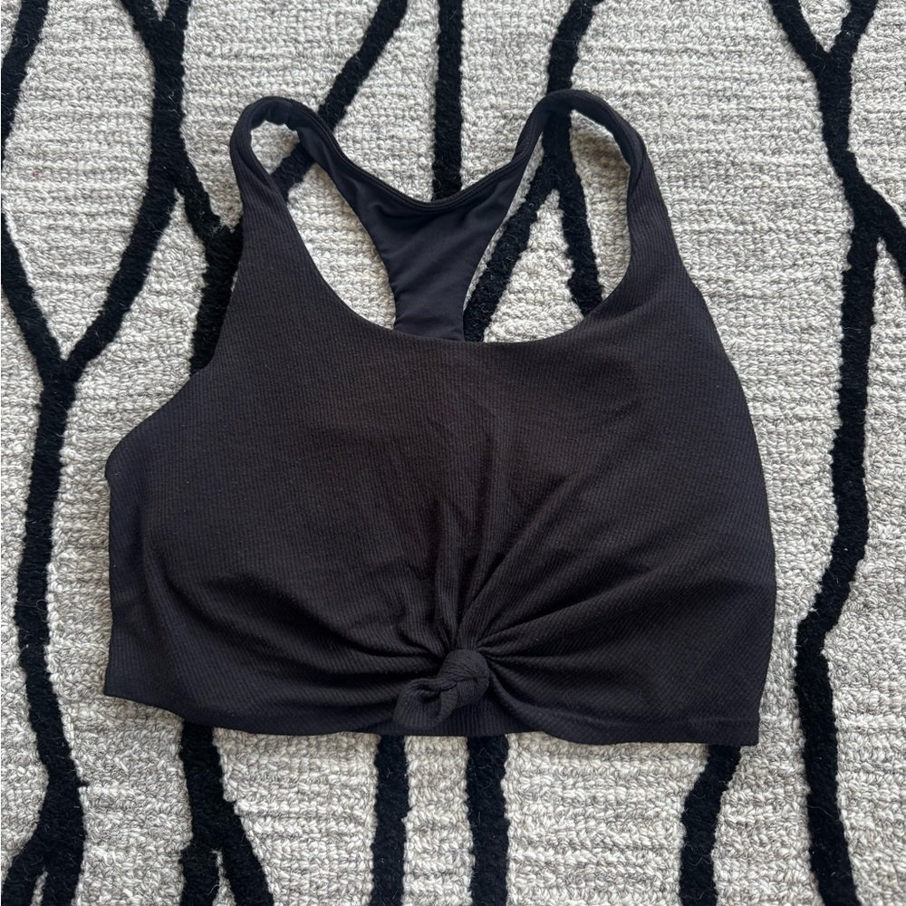 ALO Yoga Black Twist Front Crop Top